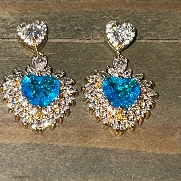 Cubic Zirconia, Blue Crystal Heart Decor Drop Gold tone Glam Luxury Earrings - Picture 7 of 8